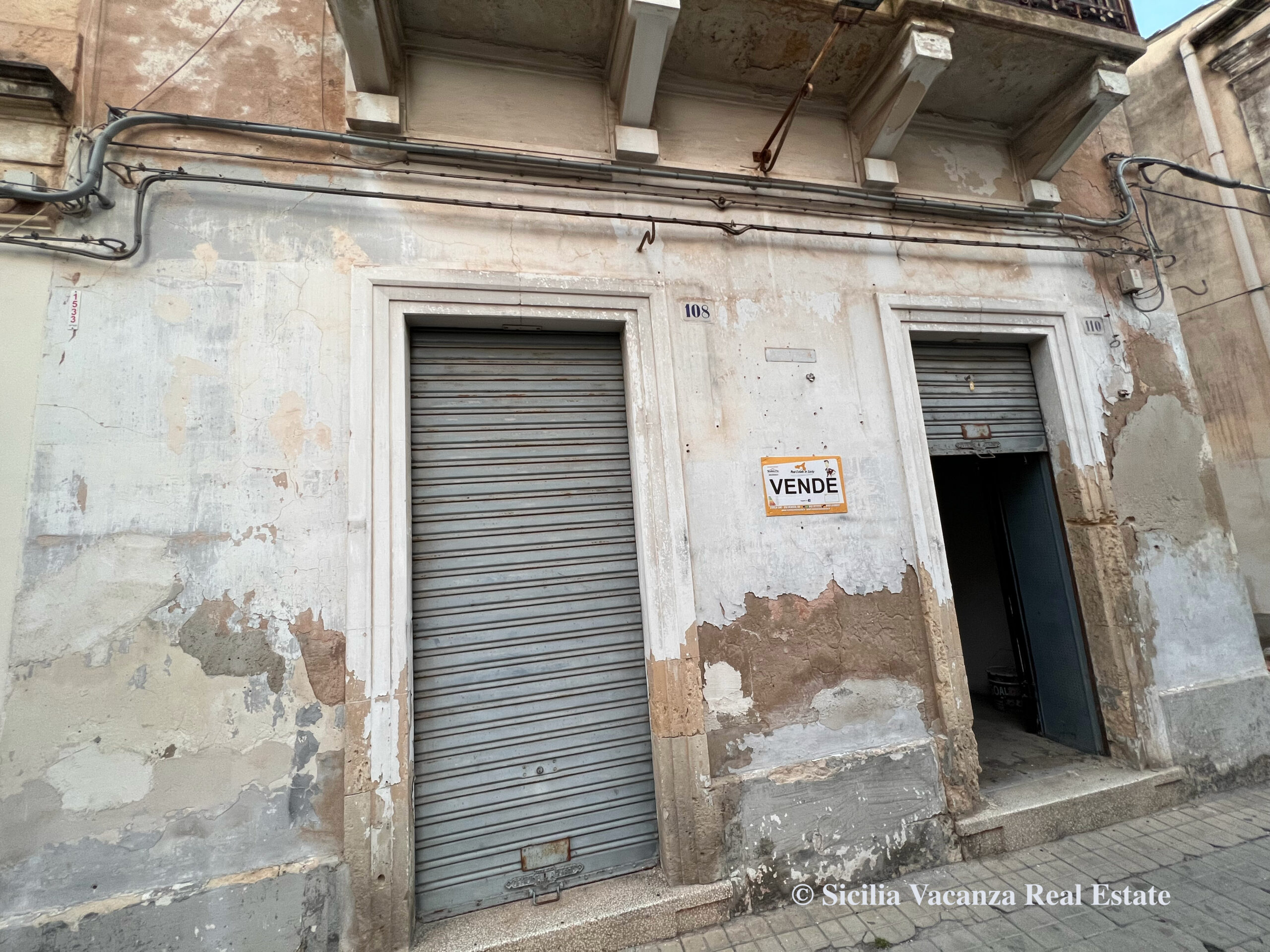 Locale Commerciale in Corso Garibaldi 110, Avola (SR) Real Estate in